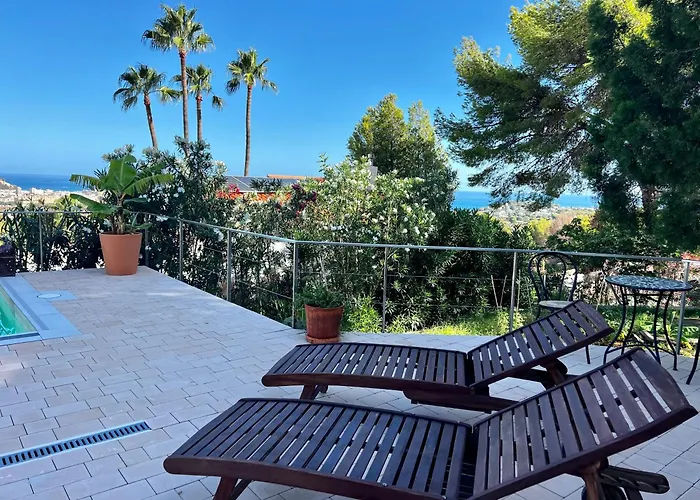 House With Swimming Pool And Amazing Sea And Mountain Views In Montgo, Denia