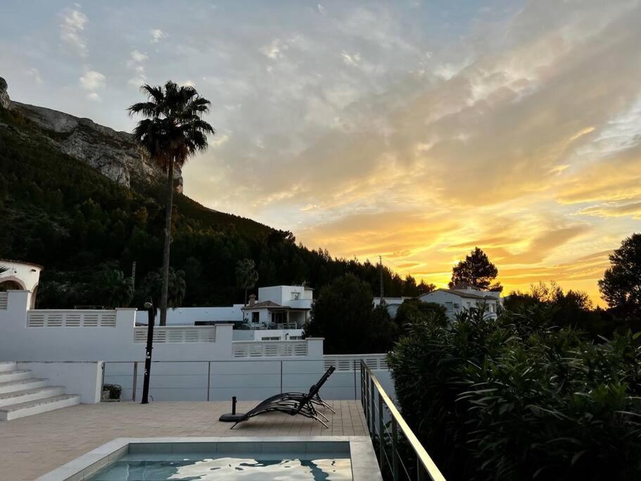 House With Swimming Pool And Amazing Sea And Mountain Views In Montgo, Holiday home Denia