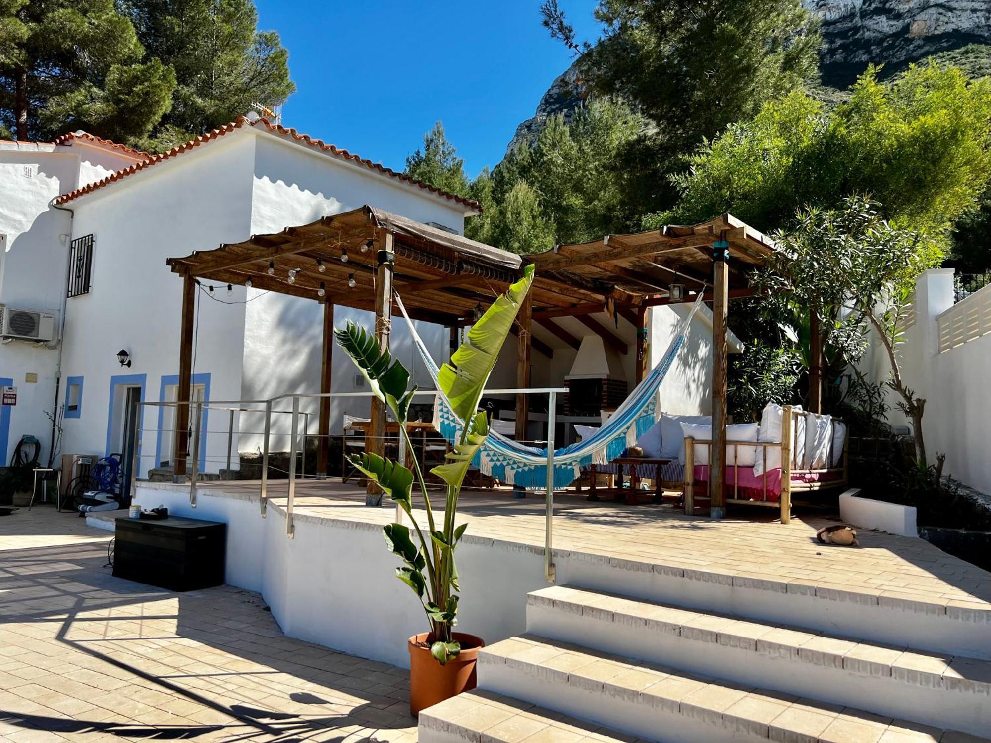 House With Swimming Pool And Amazing Sea And Mountain Views In Montgo, Holiday home